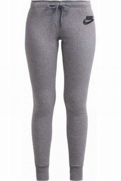 ensemble nike gris femme