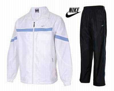 ensemble nike femme militaire